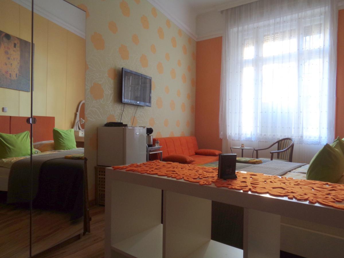 Budapest Guestrooms Exterior photo